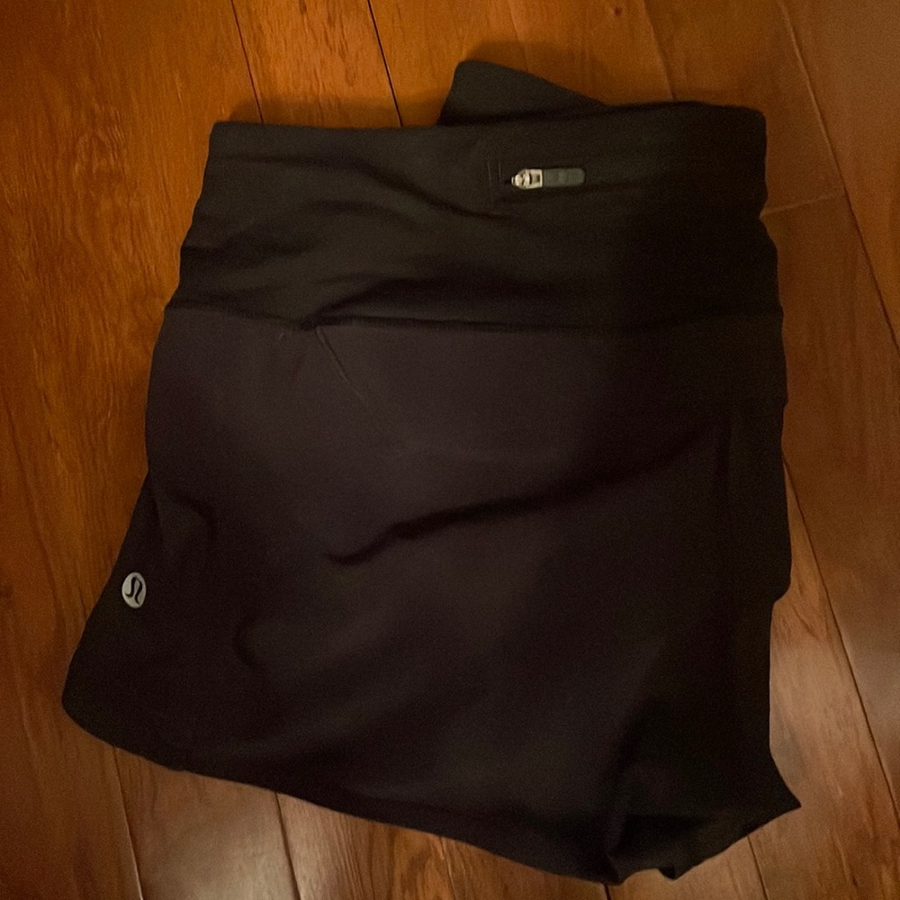 Black Lululemon Speed up shorts